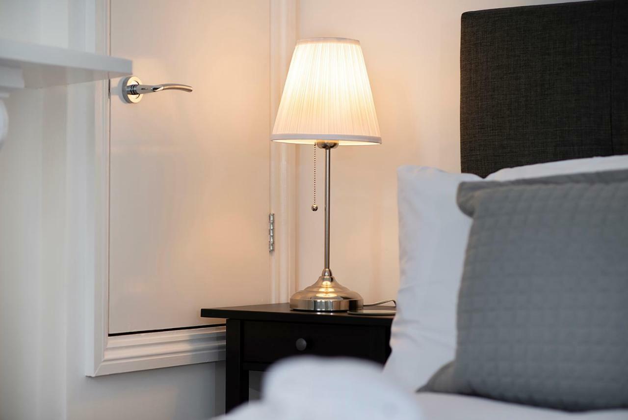 Flat A - Spacious Ground Floor, 1 Bedroom In Southsea, Appartement